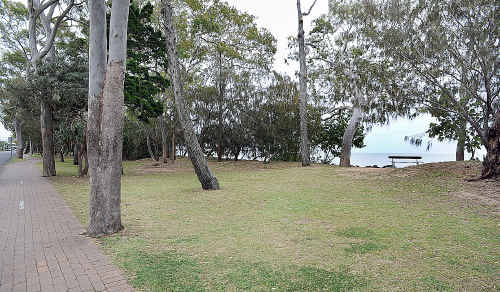 Esplanade opposite Shelley Bay Resort - this is what Andrew Crewe from Delfino’s would like to see down their part of the Esplanade. Esplanade opposite Shelley Bay Resort - this is what Andrew Crewe from Delfino’s would like to see down their part of the Esplanade.